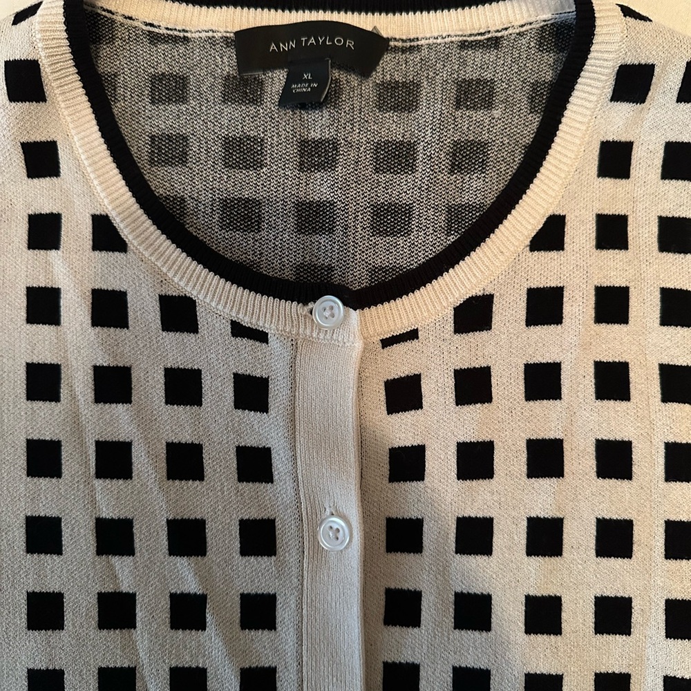 Ann Taylor Black and White Checkered Cardigan XL - Picture 4 of 6